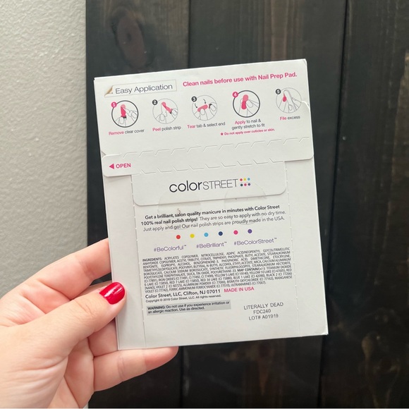 *Retired, HTF* Color Street: Literally Dead | Halloween Glow in the Dark Skulls - Picture 3 of 6